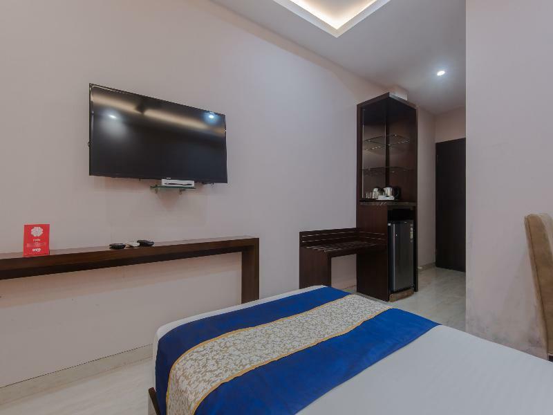 Oyo Flagship 15439 Colaba Hotel Mumbai Bagian luar foto
